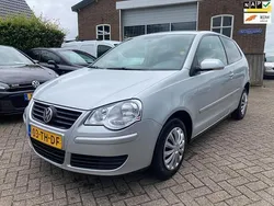 Grijs Gebruikt 2006 VW Polo Hatchback | € 949 (Goede deal)