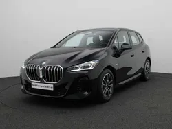 Zwart, metallic lak Gebruikt 2025 BMW 220 Active Tourer M Sport MPV | € 44.900 (Iets duurder)