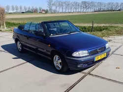 Blauw Gebruikt 1997 Opel Astra Cabriolet Comfort Cabriolet | € 1.750