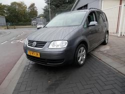 Grijs Gebruikt 2005 VW Touran Business MPV | € 1.450 (Eerlijke prijs)