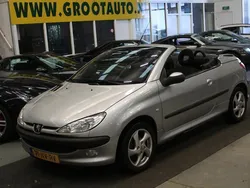 Grijs Gebruikt 2001 Peugeot 206 CC Cabriolet | € 799 (Super prijs)
