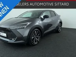 Grijs, metallic lak Gebruikt 2024 Toyota C-HR Edition SUV | € 34.450 (Goede deal)