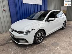 Wit Gebruikt 2022 VW Golf VIII Active Hatchback | € 24.450 (Goede deal)