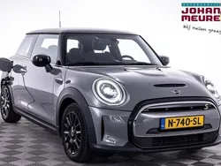 Grijs Gebruikt 2021 Mini Cooper Business Hatchback | € 17.490 (Eerlijke prijs)