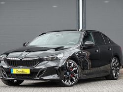 Zwart Gebruikt 2023 BMW 550e Comfort Edition Sedan | € 79.950
