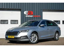 Grijs, metallic lak Gebruikt 2022 Skoda Octavia Business Line Stationwagen | € 18.749 (Super prijs)