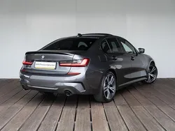 Grijs Gebruikt 2020 BMW 330 Executive Sedan | € 36.895 (Duur)