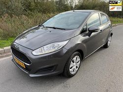 Grijs Gebruikt 2016 Ford Fiesta Style Hatchback | € 3.950 (Eerlijke prijs)