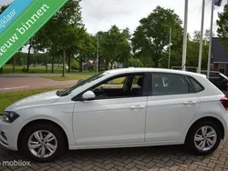 Wit Gebruikt 2020 VW Polo Comfortline Hatchback | € 8.999 (Super prijs)