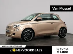 Roze Gebruikt 2023 Fiat 500e La Prima Hatchback | € 23.400 (Eerlijke prijs)
