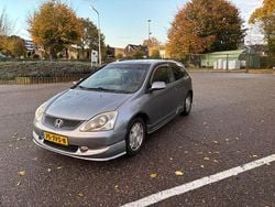 Grijs (metallic) Gebruikt 2005 Honda Civic Sport Hatchback | € 1.000