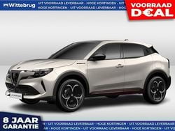 Bruin Nieuw 2025 Alfa Romeo Junior Edizione Speciale SUV | € 36.333 (Goede deal)