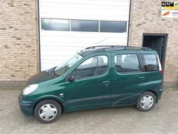 Groen Gebruikt 2001 Toyota Yaris Verso Sol MPV | € 2.695 (Eerlijke prijs)