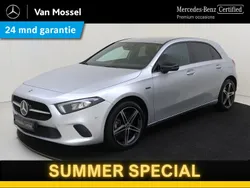 Grijs Gebruikt 2020 Mercedes A250 Night Hatchback | € 28.945 (Goede deal)