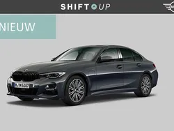 Grijs Gebruikt 2020 BMW 330 M Performance Sedan | € 39.940