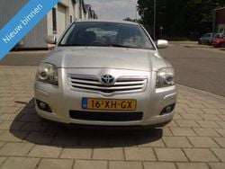 Grijs Gebruikt 2007 Toyota Avensis Hatchback | € 4.999 (Iets duurder)