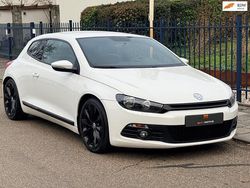 Wit (metallic) Gebruikt 2009 VW Scirocco Coupé | € 6.999 (Eerlijke prijs)