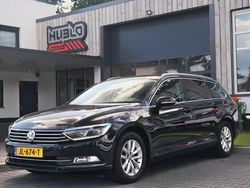 Zwart Gebruikt 2015 VW Passat Highline Stationwagen | € 12.750 (Goede deal)