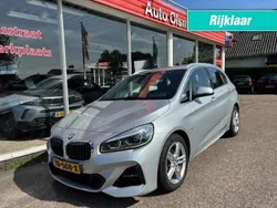 Zilver Gebruikt 2018 BMW 218 Executive Stationwagen | € 18.995 (Eerlijke prijs)