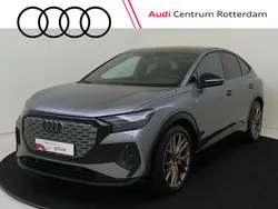 Grijs Gebruikt 2022 Audi Q4 Sportback e-tron Basis SUV | € 39.450 (Goede deal)
