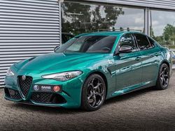 Groen, metallic lak Gebruikt 2021 Alfa Romeo Giulia Quadrifoglio Sedan | € 69.950 (Duur)