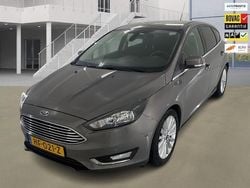 Grijs Gebruikt 2015 Ford Focus Titanium Hatchback | € 10.950 (Eerlijke prijs)