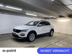Wit Gebruikt 2021 VW T-Roc Style SUV | € 20.949 (Eerlijke prijs)