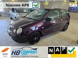 Rood Gebruikt 2002 VW Polo Hatchback | € 1.650 (Goede deal)