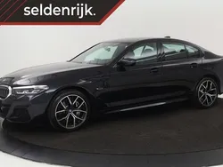 Zwart Gebruikt 2022 BMW 545e M Sport Sedan | € 41.400