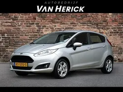 Grijs Gebruikt 2016 Ford Fiesta Style Hatchback | € 6.945 (Goede deal)