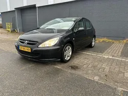 Zwart Gebruikt 2005 Peugeot 307 Premium Hatchback | € 2.450 (Eerlijke prijs)