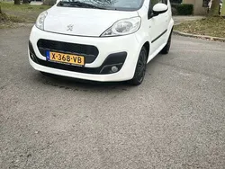 Wit Gebruikt 2013 Peugeot 107 Access Hatchback | € 3.750 (Goede deal)