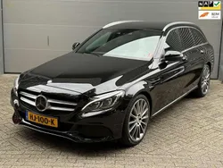 Zwart, metallic lak Gebruikt 2015 Mercedes C350e Edition Stationwagen | € 17.449 (Eerlijke prijs)