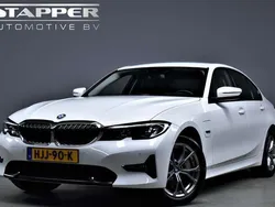 BMW 330e