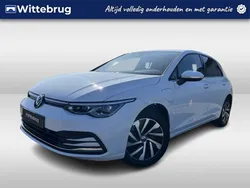 Wit Gebruikt 2022 VW Golf VIII Style Hatchback | € 25.950 (Goede deal)