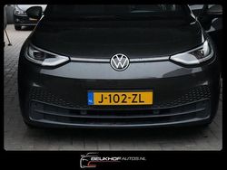 Grijs (metallic) Gebruikt 2020 VW ID.3 Hatchback | € 14.800 (Eerlijke prijs)