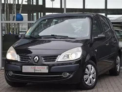Zwart, metallic lak Gebruikt 2007 Renault Scénic II Business MPV | € 995 (Goede deal)
