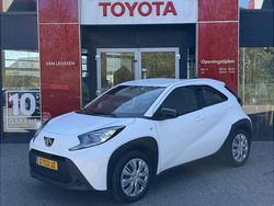 Wit Gebruikt 2024 Toyota Aygo X X-play SUV | € 17.999