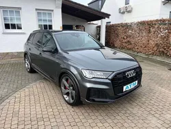 Grijs Gebruikt 2020 Audi Q7 S-Line SUV | € 69.900