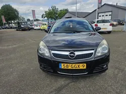 Zwart Gebruikt 2008 Opel Vectra GTS Executive Hatchback | € 1.999 (Goede deal)