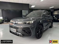 Grijs Gebruikt 2024 VW Tiguan R-line SUV | € 52.990 (Duur)