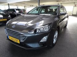 Grijs, metallic lak Gebruikt 2022 Ford Focus Business Edition Stationwagen | € 17.850 (Goede deal)