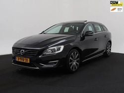 Zwart Gebruikt 2014 Volvo V60 Summum Stationwagen | € 7.900 (Duur)