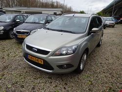 Bruin (metallic) Gebruikt 2010 Ford Focus Limited Stationwagen | € 2.995 (Eerlijke prijs)