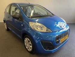 Blauw Gebruikt 2012 Peugeot 107 Access Hatchback | € 3.495 (Eerlijke prijs)