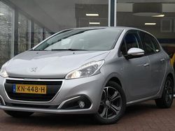 Grijs Gebruikt 2016 Peugeot 208 Hatchback | € 6.950 (Eerlijke prijs)