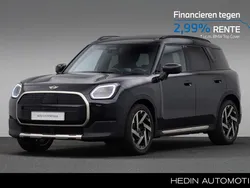Zwart, metallic lak Gebruikt 2024 Mini Countryman Comfort SUV | € 39.880