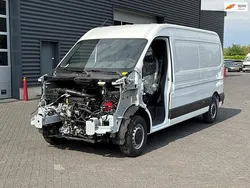 Wit Nieuw 2024 Renault Master Van | € 17.950