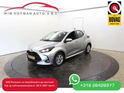 Zwart Nieuw 2025 Toyota Yaris Hybrid Active Hatchback | € 26.240 (Eerlijke prijs)