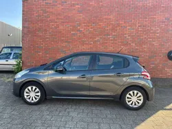Grijs Gebruikt 2012 Peugeot 208 Style Hatchback | € 3.500 (Eerlijke prijs)